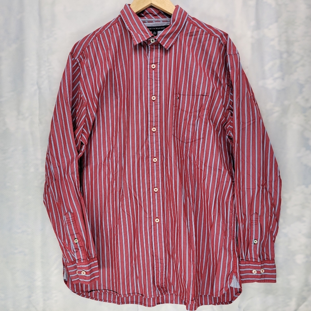 📦2/$18📦Tommy Hilfiger Classic Fit Pinstripe Red Blue Button Shirt size XL